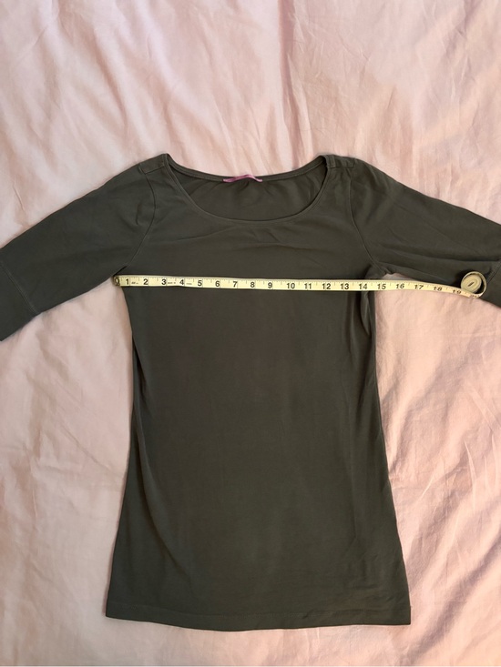 Smart Set Tops - Vintage Dark Grey Smart Set Cropped Sleeve Fitted Top